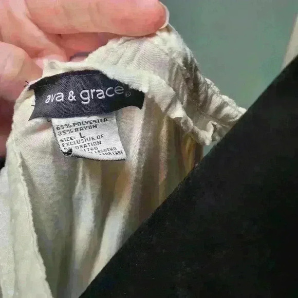 Ava & Grace Lgr tank top - Picture 5 of 5